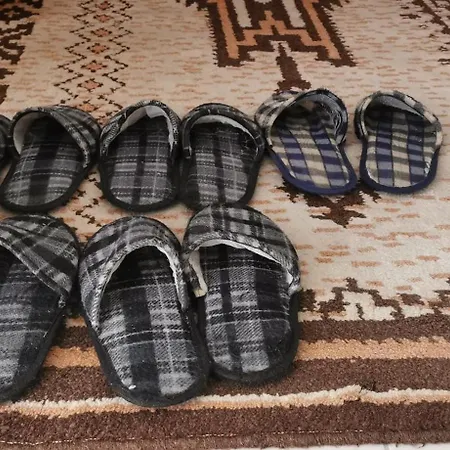 2 Bdr Family In - Free Parking *