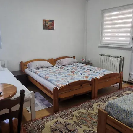 2 Bdr Family In - Free Parking Saraybosna