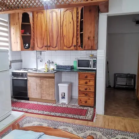 Apartment 2 Bdr Family In - Free Parking *